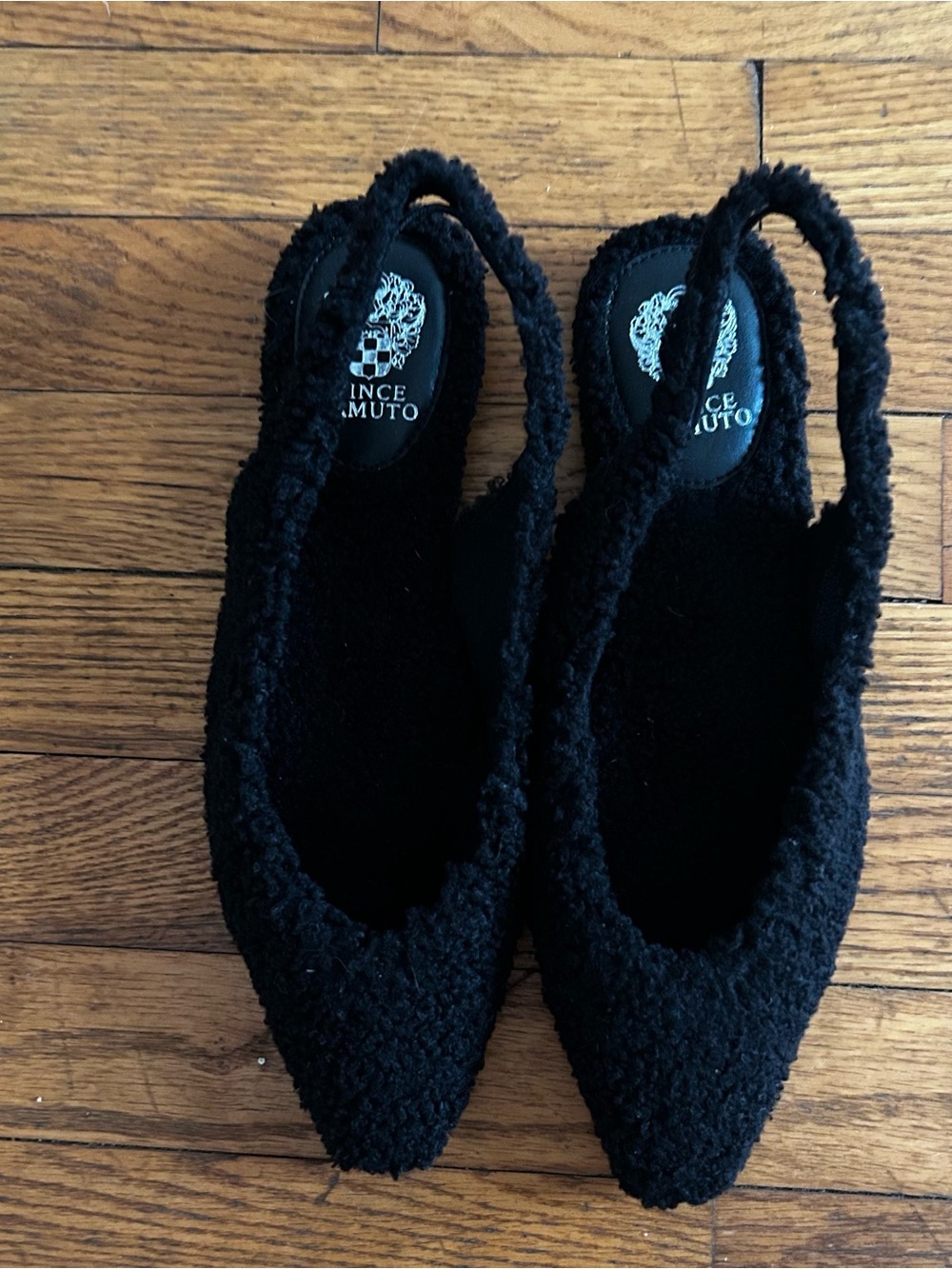 Vince Camuto Presnue Cozy Flats